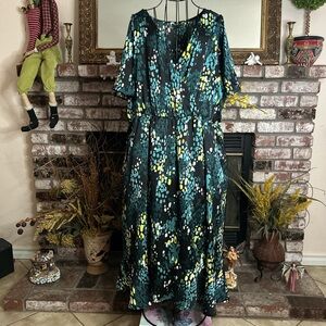 Torrid Black And Green Midi Bubble Charm Flutter Sleeve Elastic Waist Wrap Dress